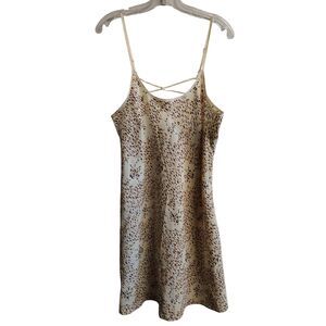 Cabernet‎ Sleepwear Medium Women's Cheetah Print Nighty